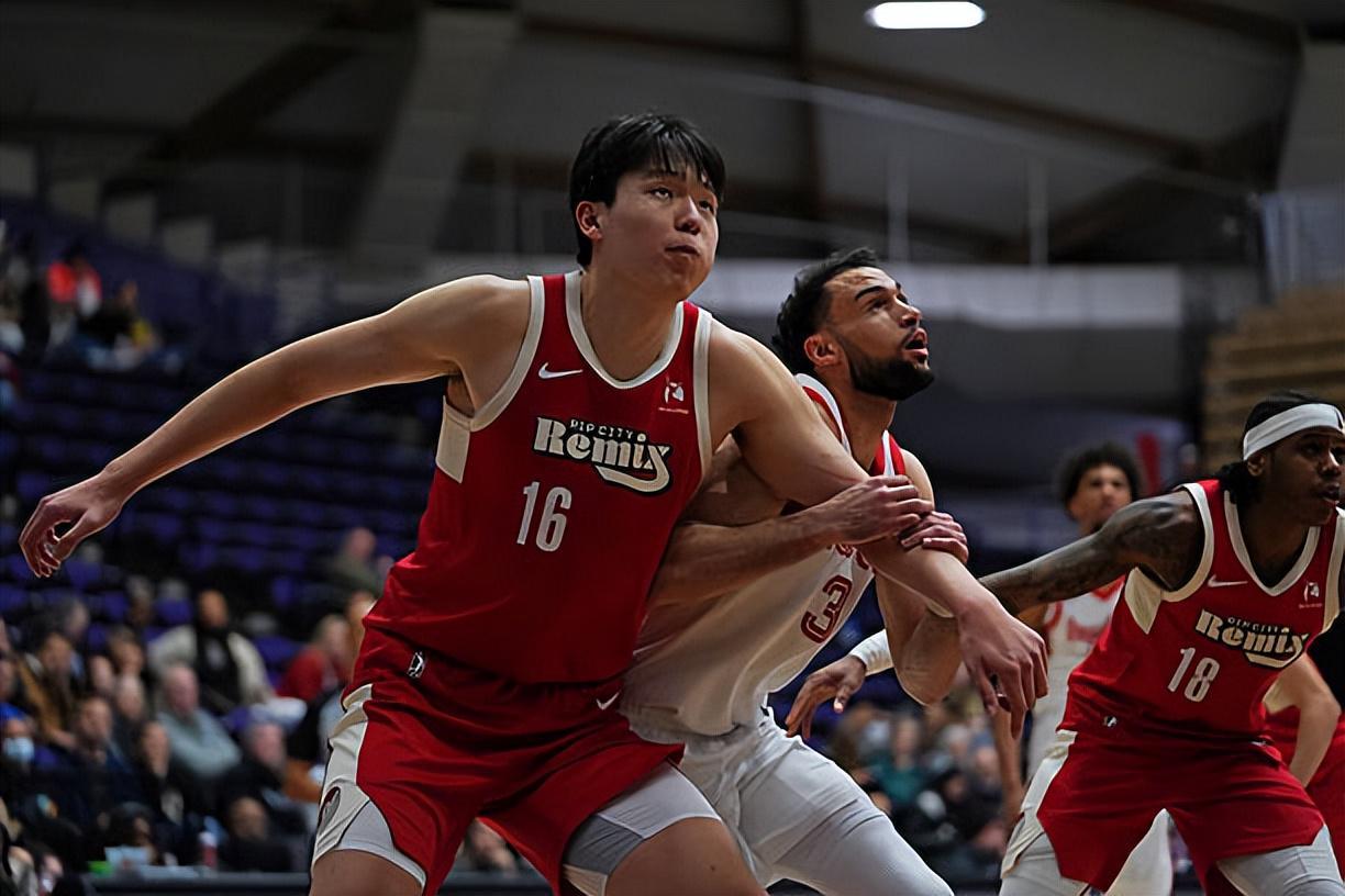 发展联盟拿下19分？其实杨瀚森在开拓者二队的表现是很不理想的？