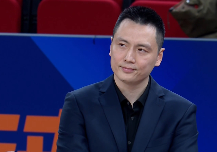 开云线上入口-不得不说，卢伟飘了！|上海队|吉林队|上海男篮|比赛|球员_新浪新闻